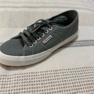 Superga Women’s Dark Gray Sneakers